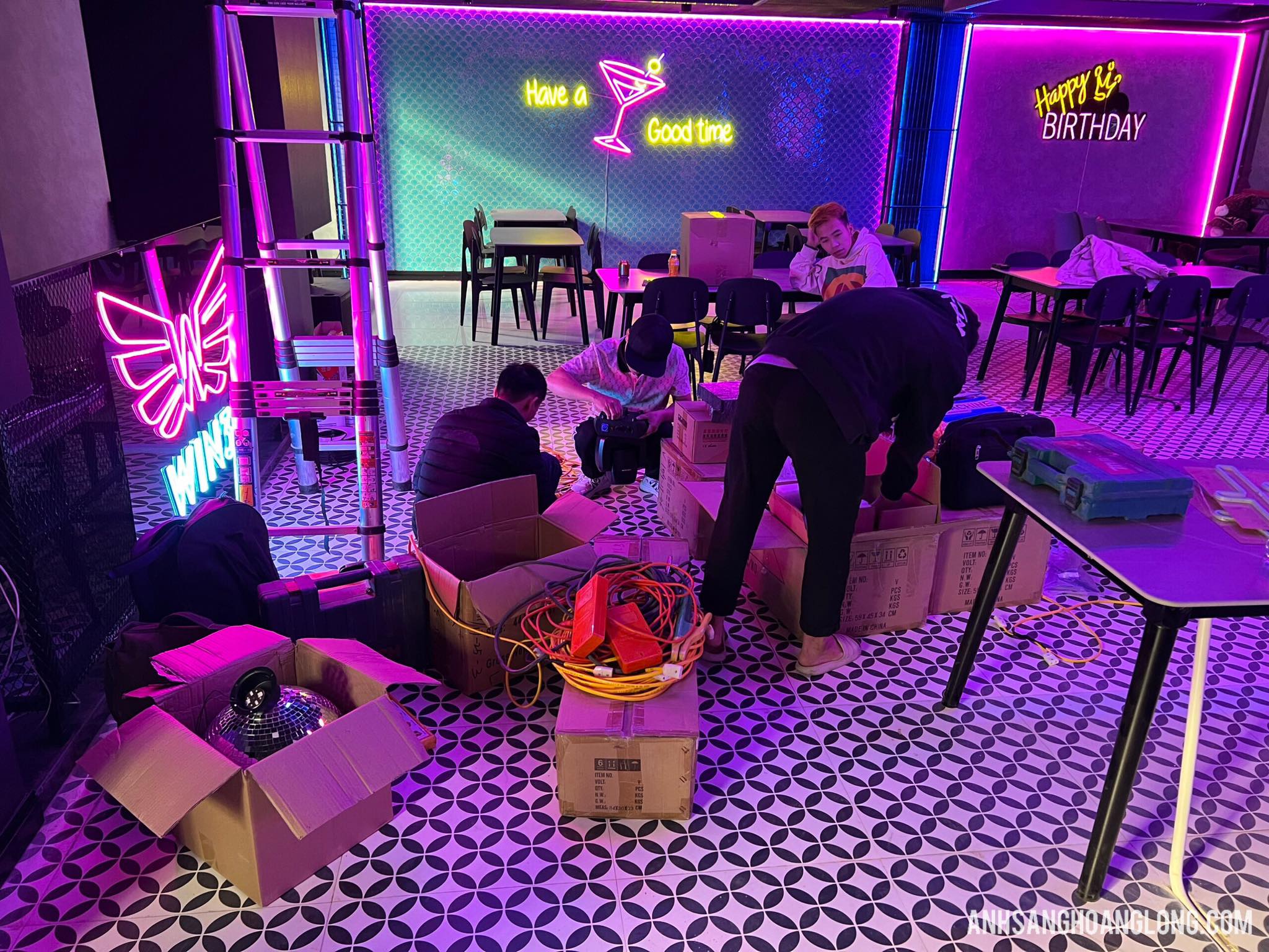 đèn karaoke cảm biến theo nhạc