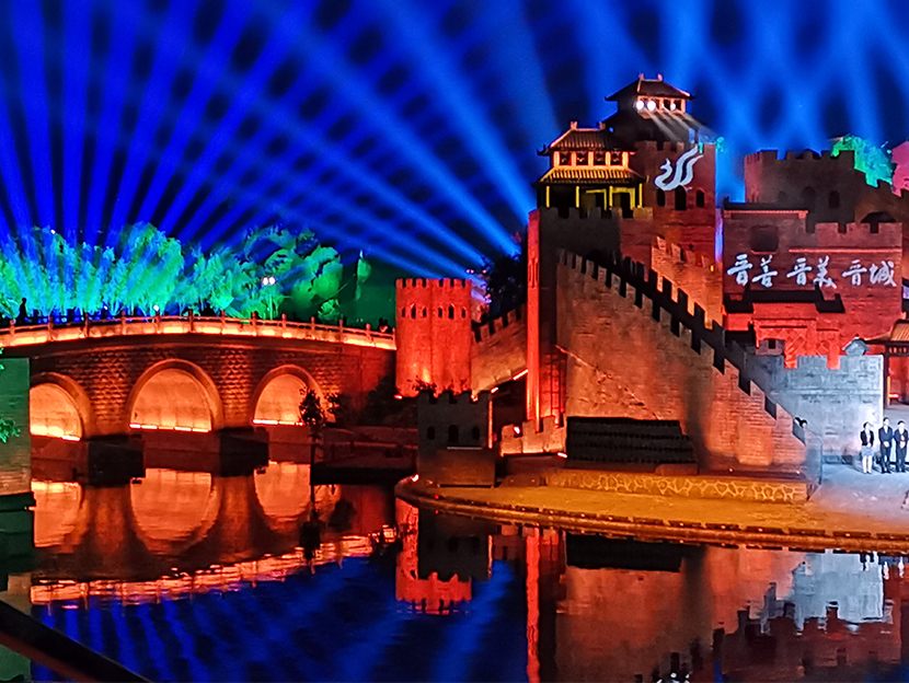 DAGE thiết kế ánh sáng độc đáo cho bộ phim truyền hình thực tế về lâu đài lớn