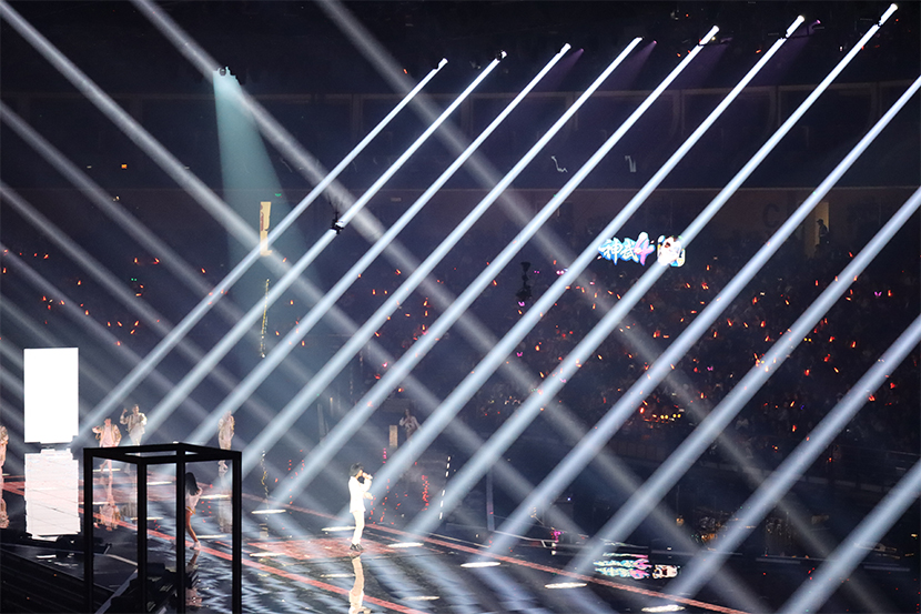 DAGE Lighting tổ chức ánh sáng tại buổi hòa nhạc đêm giao thừa năm 2020 của Đài truyền hình Chiết Giang