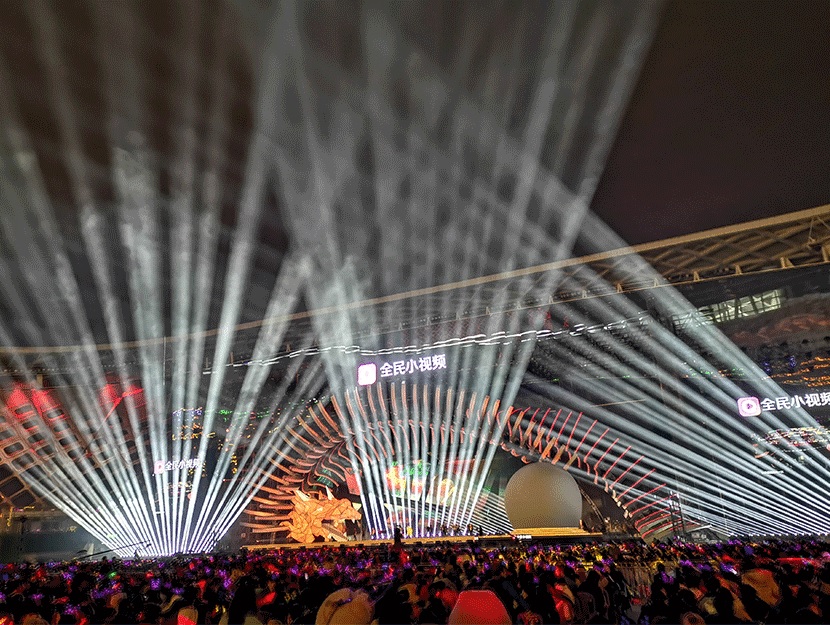 Các thiết bị đèn chiếu sáng sân khấu Dage được sử dụng buổi hòa nhạc mừng năm mới của Đài truyền hình vệ tinh Chiết Giang