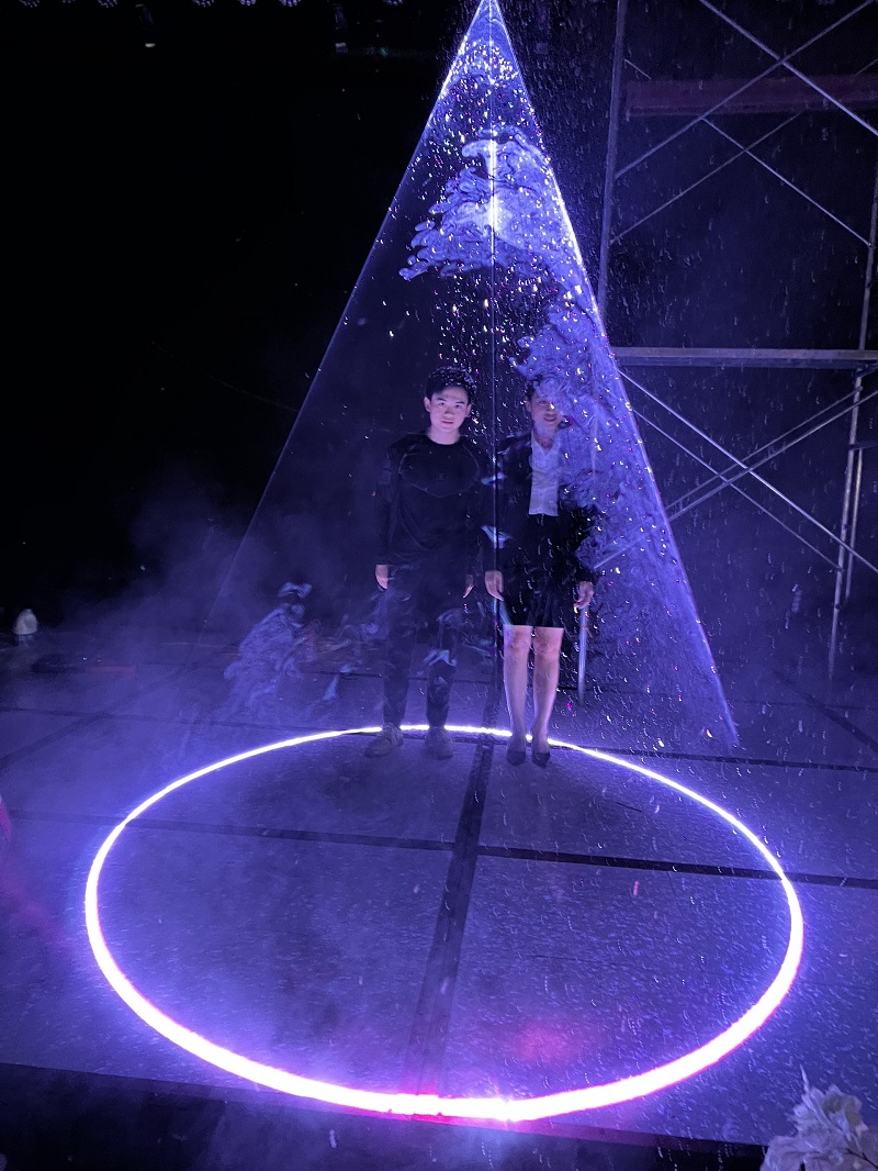 Địa chỉ cung cấp hiệu ứng máy tạo tuyết và đèn Laser chất lượng