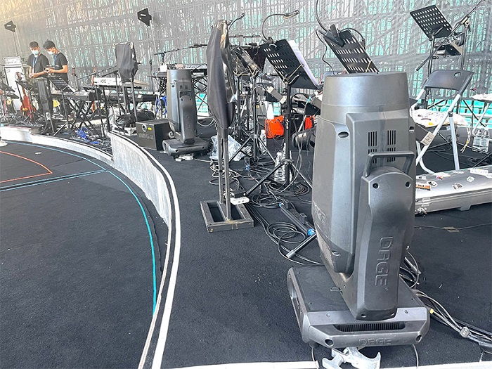 Ánh sáng Hoàng Long - Địa chỉ cung cấp đèn chiếu sáng sân khấu DAGE Light