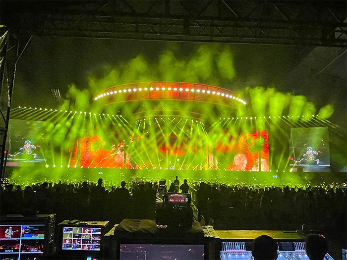 Sản phẩm sử dụng trong buổi hòa nhạc lưu diễn "Sky Foreign Things" của Joker Xue (Ga Quảng Châu)