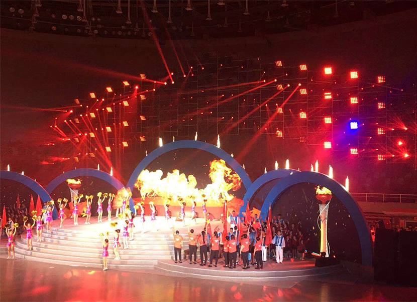 Ánh sáng Hoàng Long - Địa chỉ cung cấp đèn sân khấu Dage chính hãng tại Việt Nam