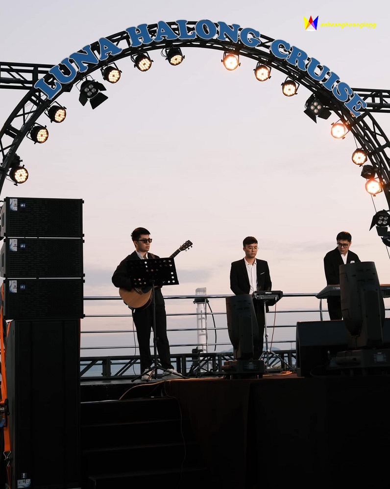 Tầm quan trọng khi quán Bar bãi biển sử dụng đèn Beam IP-680 DAGE