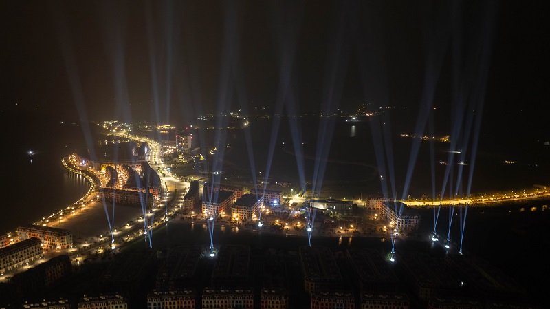 Có nên sử dụng đèn IP-680 DAGE chiếu sáng ngoài trời tòa nhà?