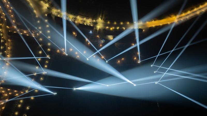 Ánh sáng Hoàng Long - Địa chỉ cung cấp đèn IP-680 DAGE chiếu sáng ngoài trời cho tòa nhà