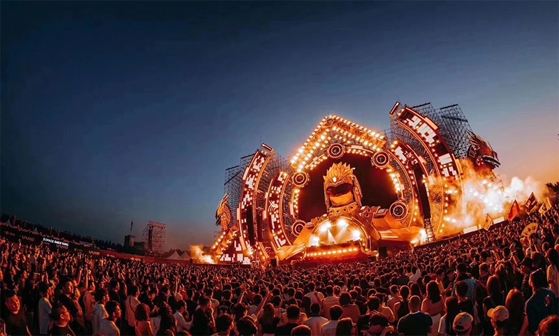 Giới thiệu đèn sân khấu làm dự án