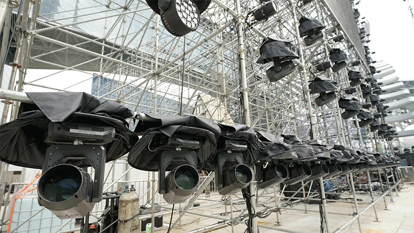 Giới thiệu đèn sân khấu làm dự án