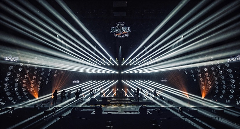 Ánh Sáng Hoàng Long - Đơn vị nhận thầu dự án đèn sân khấu