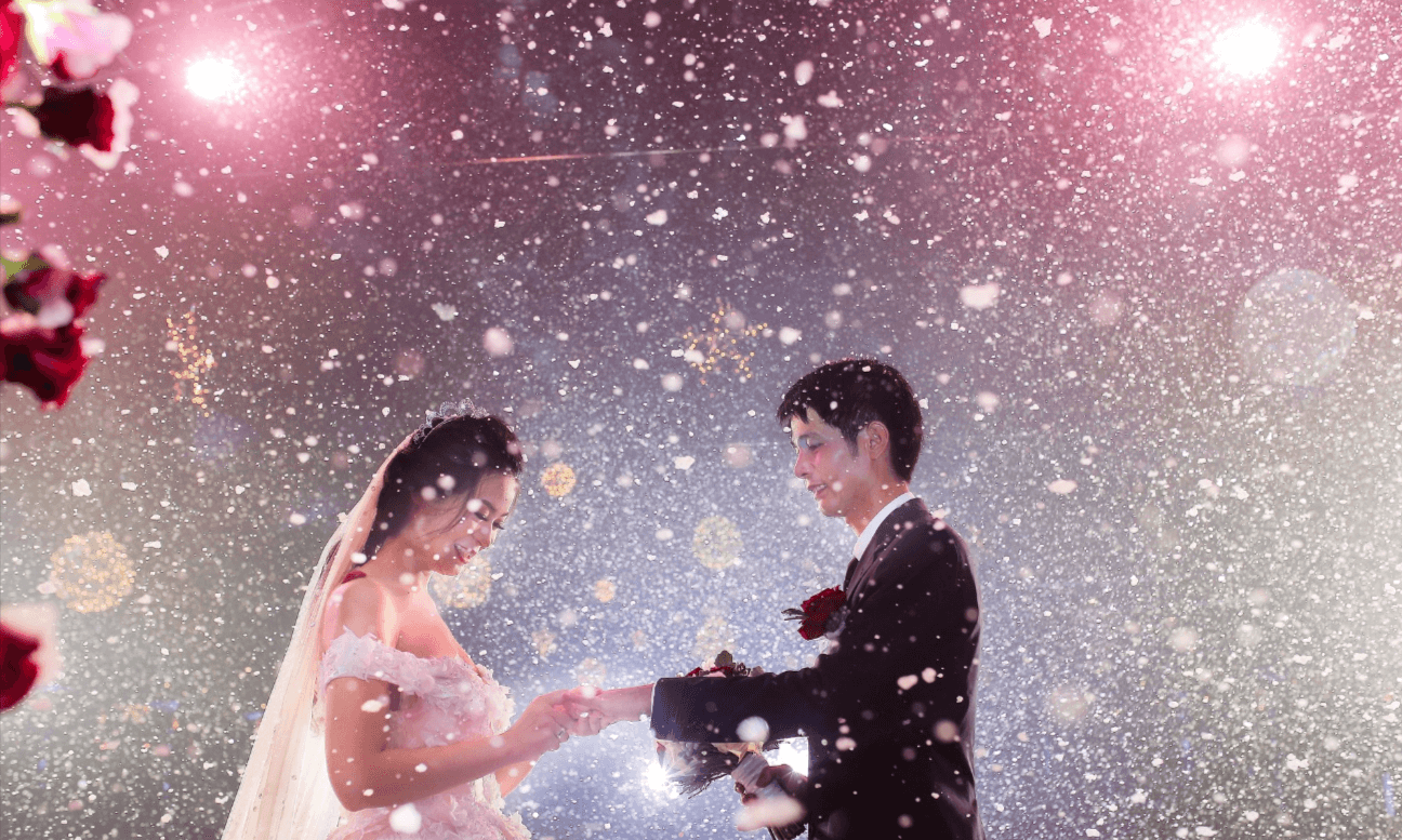 Máy phun tuyết sân khấu là gì?