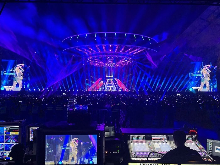 Ánh Sáng Hoàng Long - Nhà thầu đèn sân khấu chuyên nghiệp