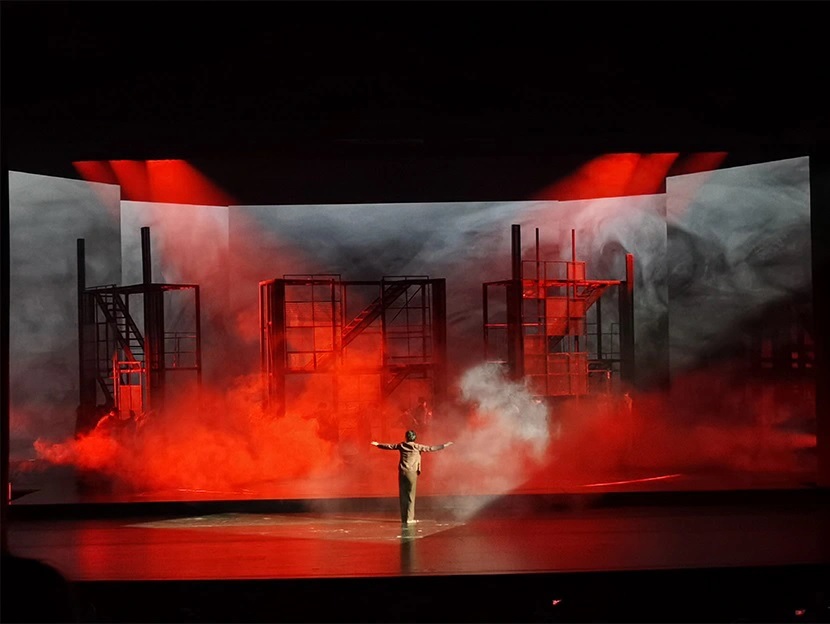 Ưu điểm của đèn sân khấu của Ánh Sáng Hoàng Long