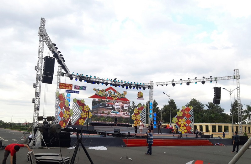 Địa chỉ cung cấp đèn sân khấu chống nước tốt nhất hiện nay