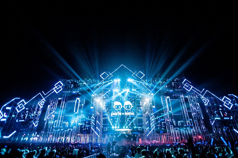 Giới thiệu đèn sân khấu