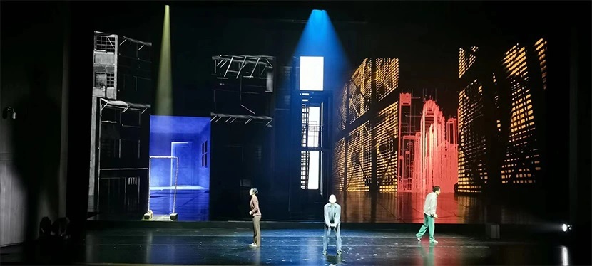 Tầm quan trọng của đèn sân khấu làm dự án lớn