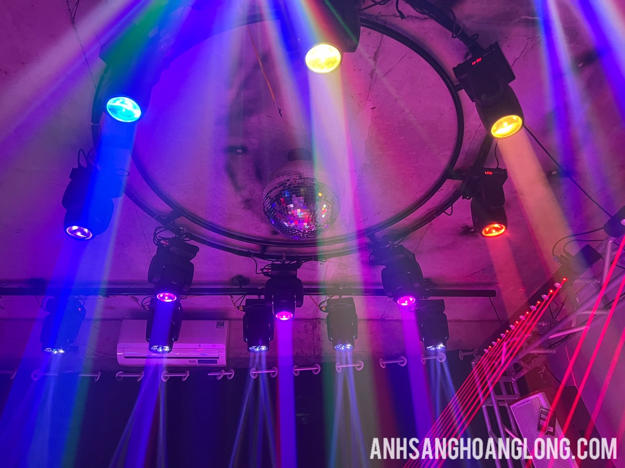 Đèn nháy theo nhạc đà nẵng