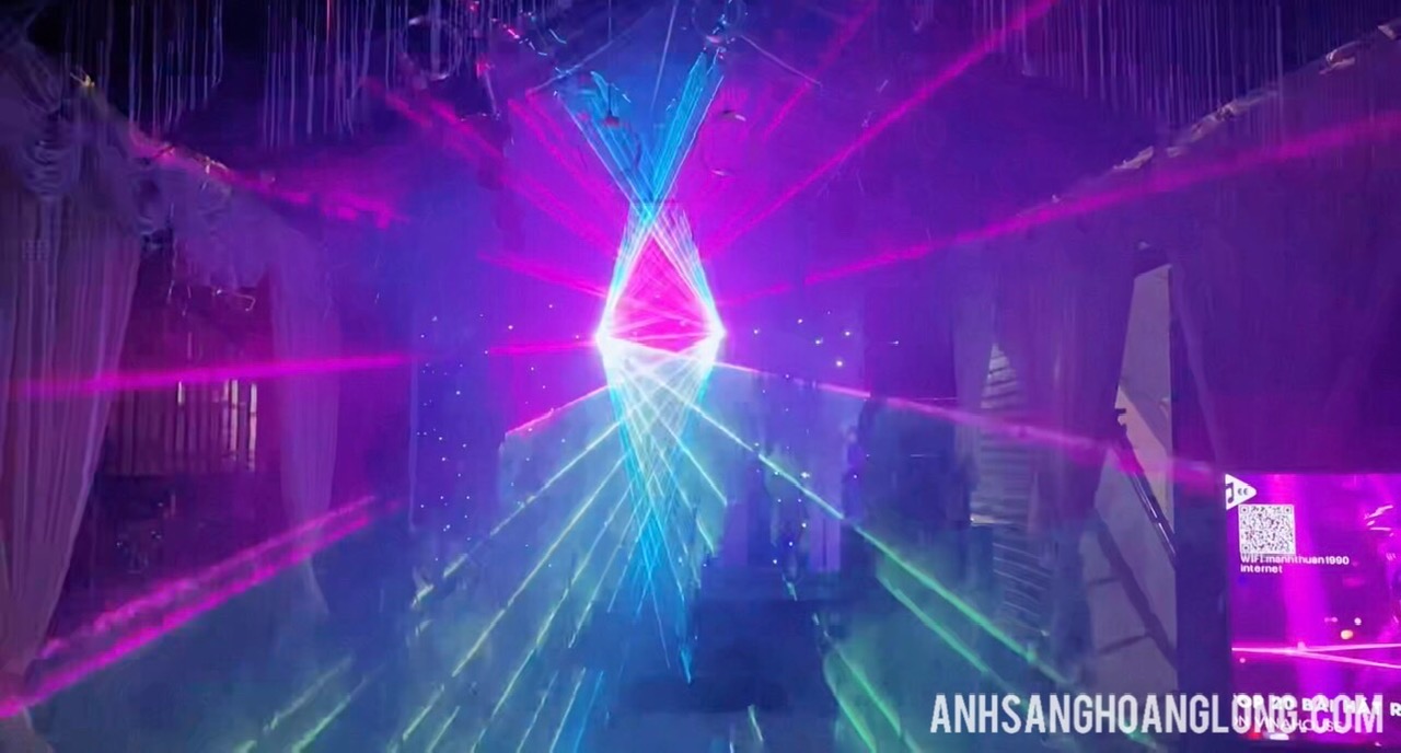 Đèn ánh sáng nháy đám cưới