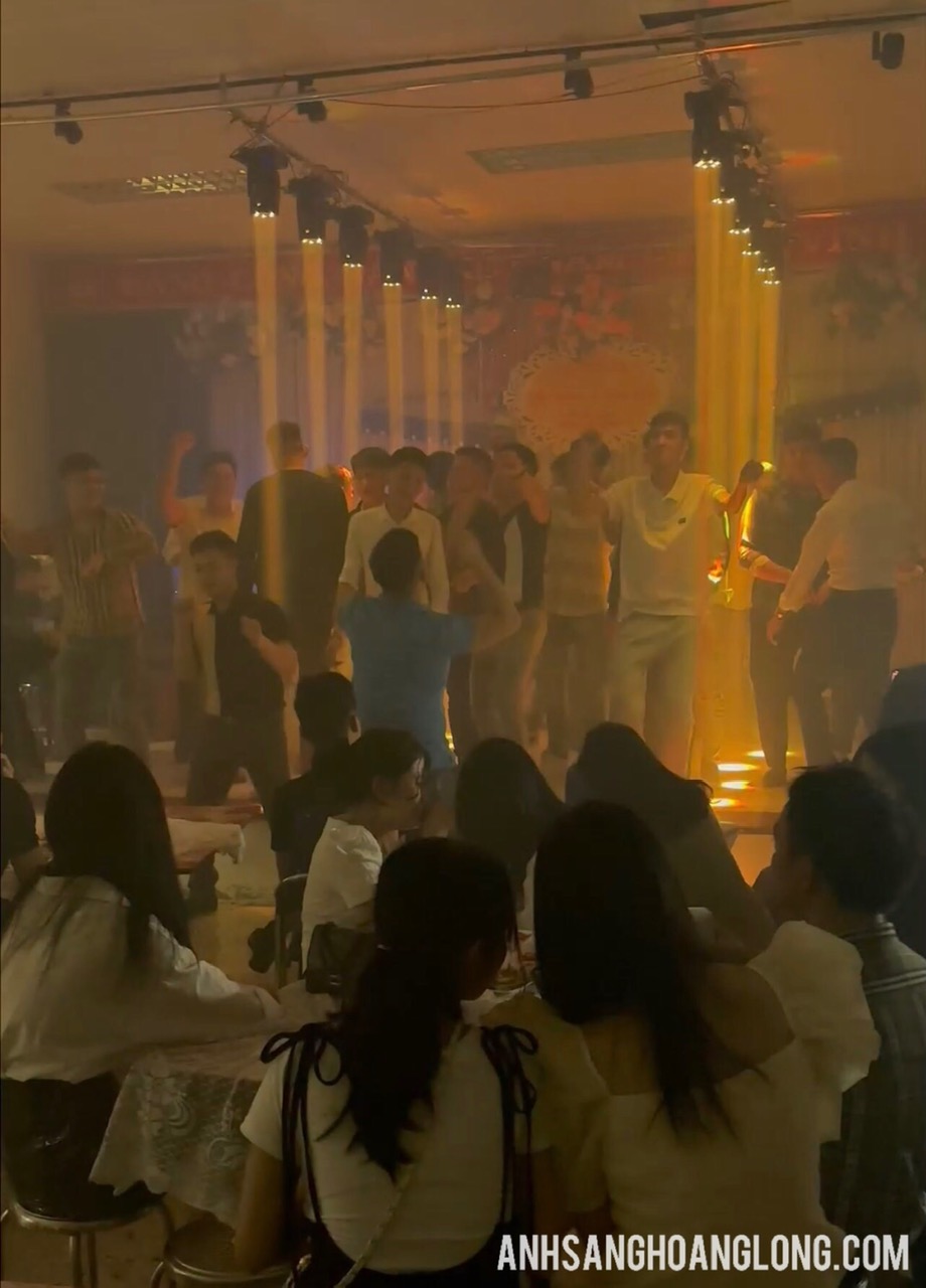 thuê đèn nháy đám cưới hà nội