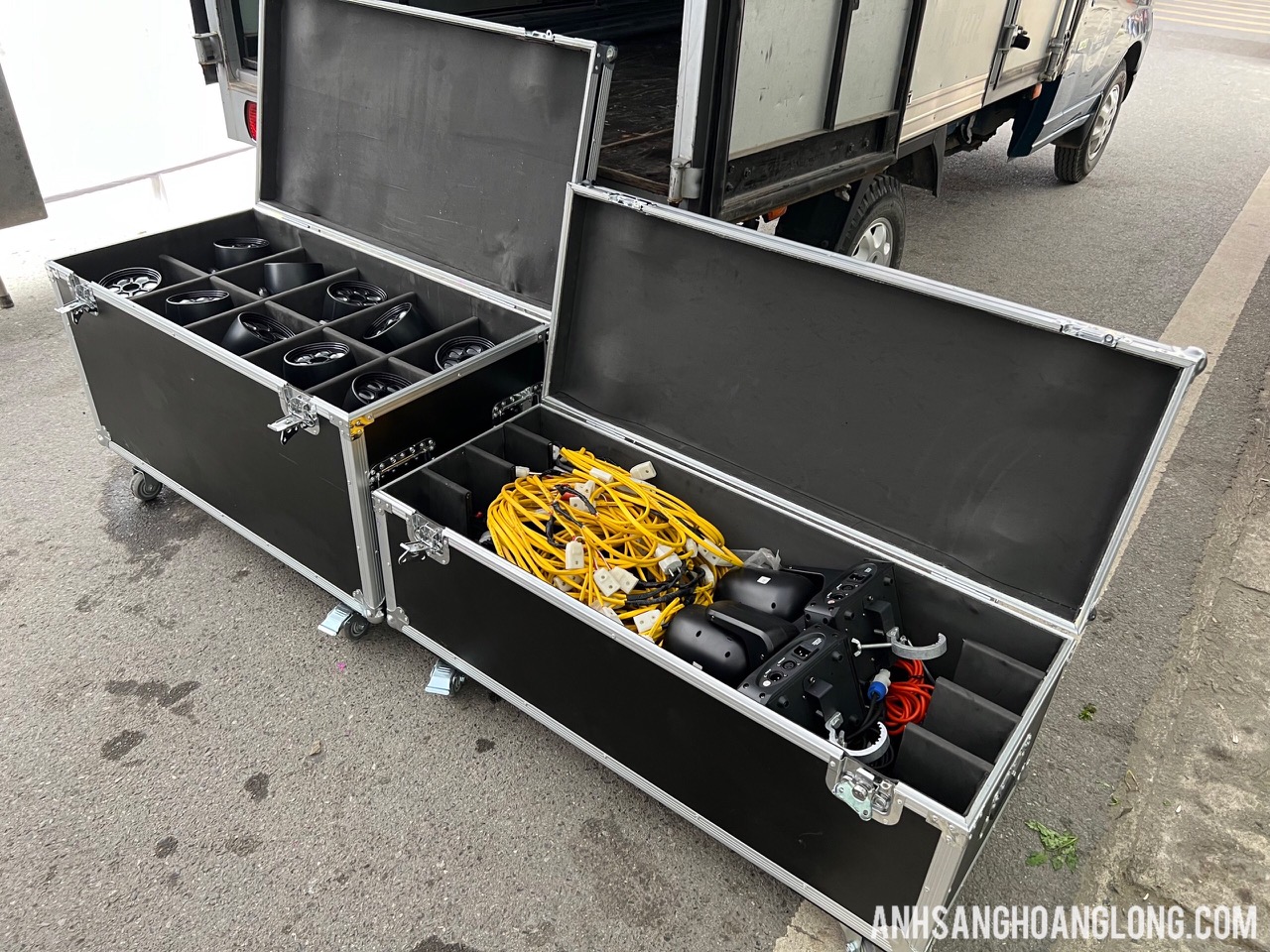 thiết bị đèn sự kiện