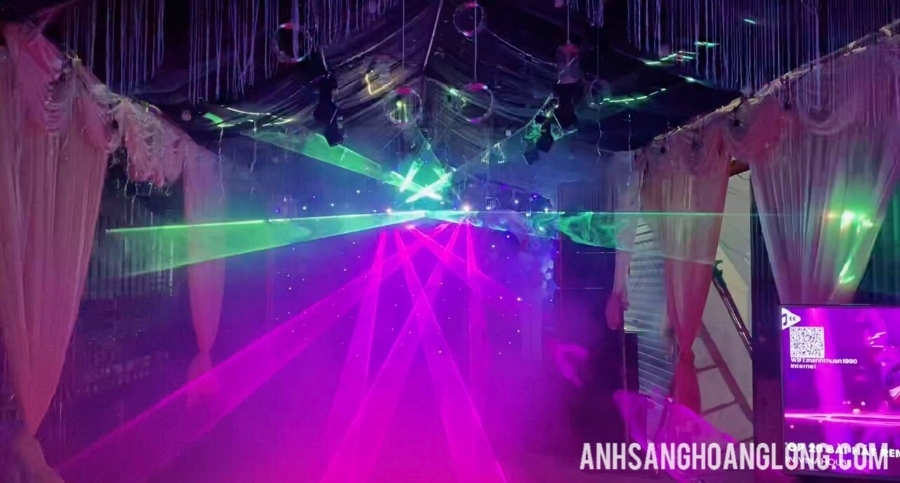 Đèn đám cưới có những combo nào?