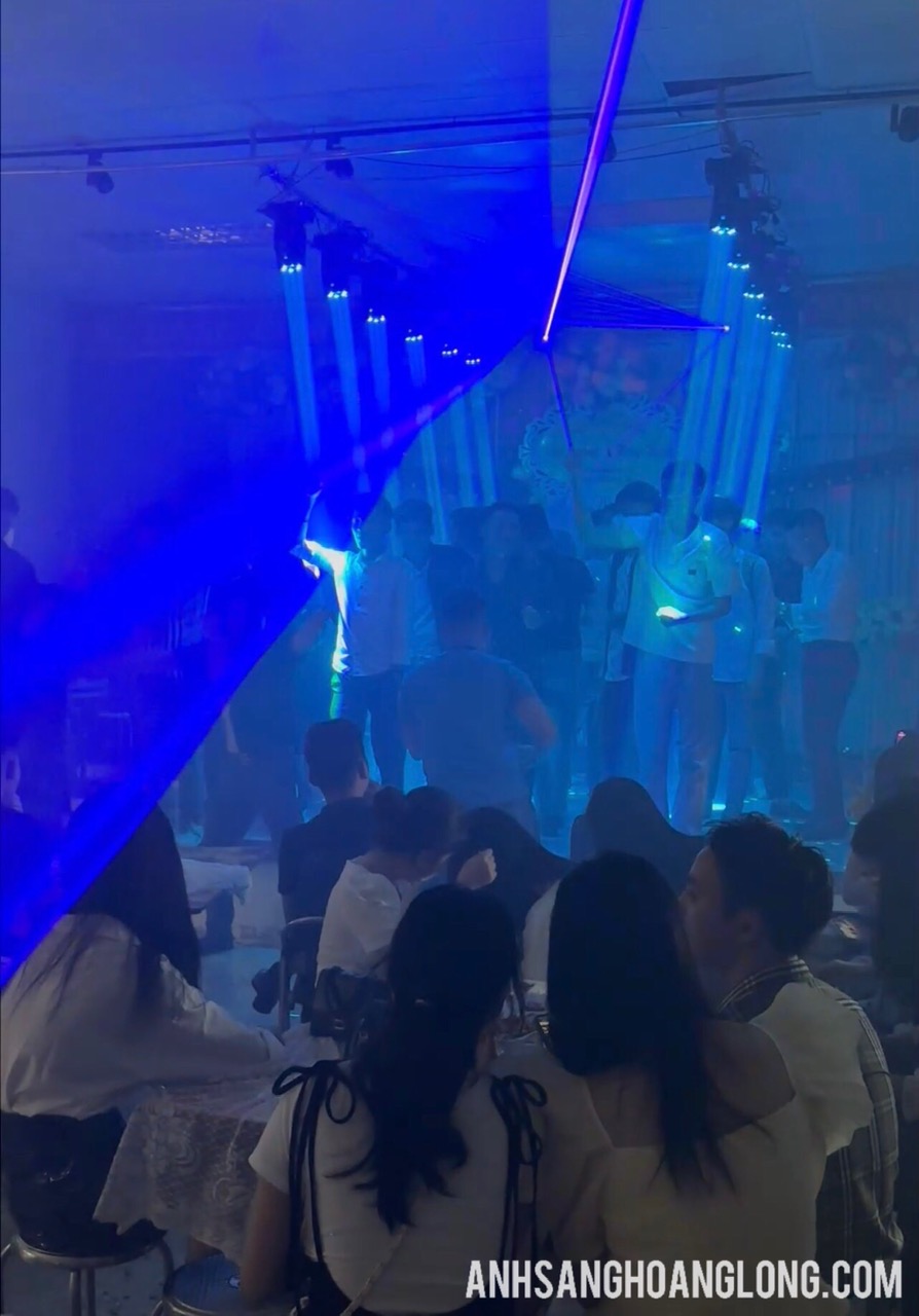 combo đèn đám cưới nhanh thu hồi vốn