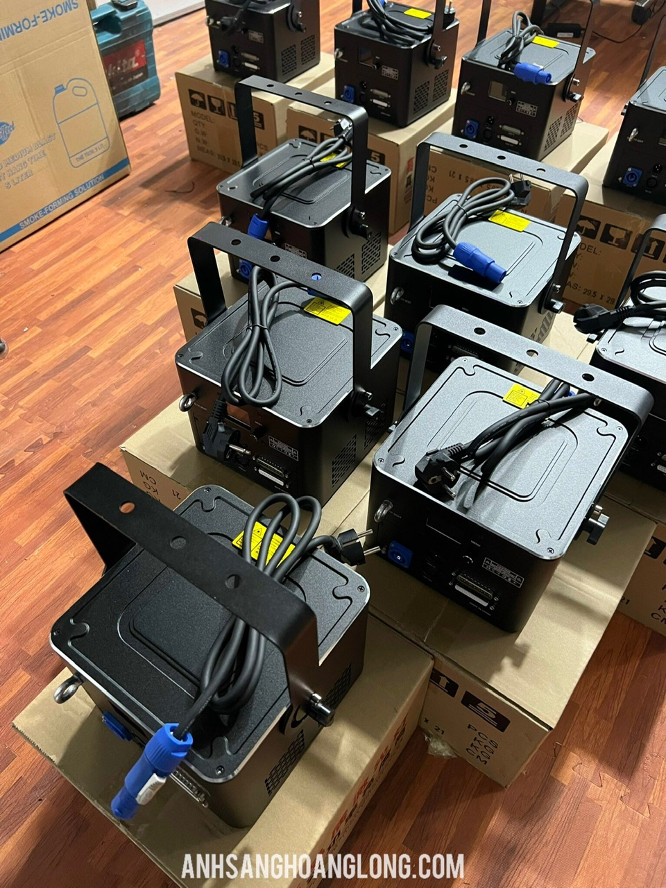 Đèn laser đám cưới M10 chính hãng