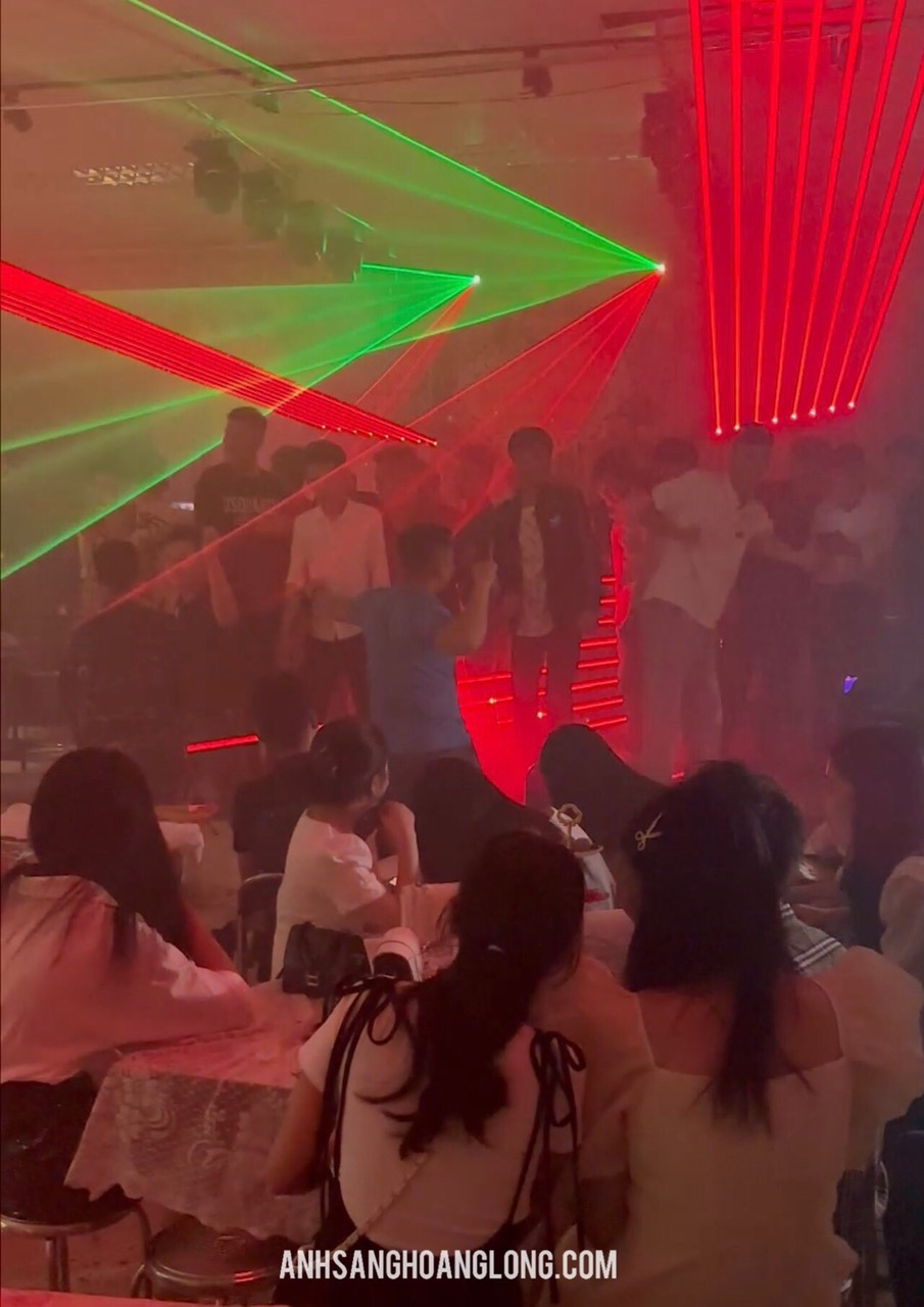 Bảng báo giá cho thuê combo đèn đám cưới