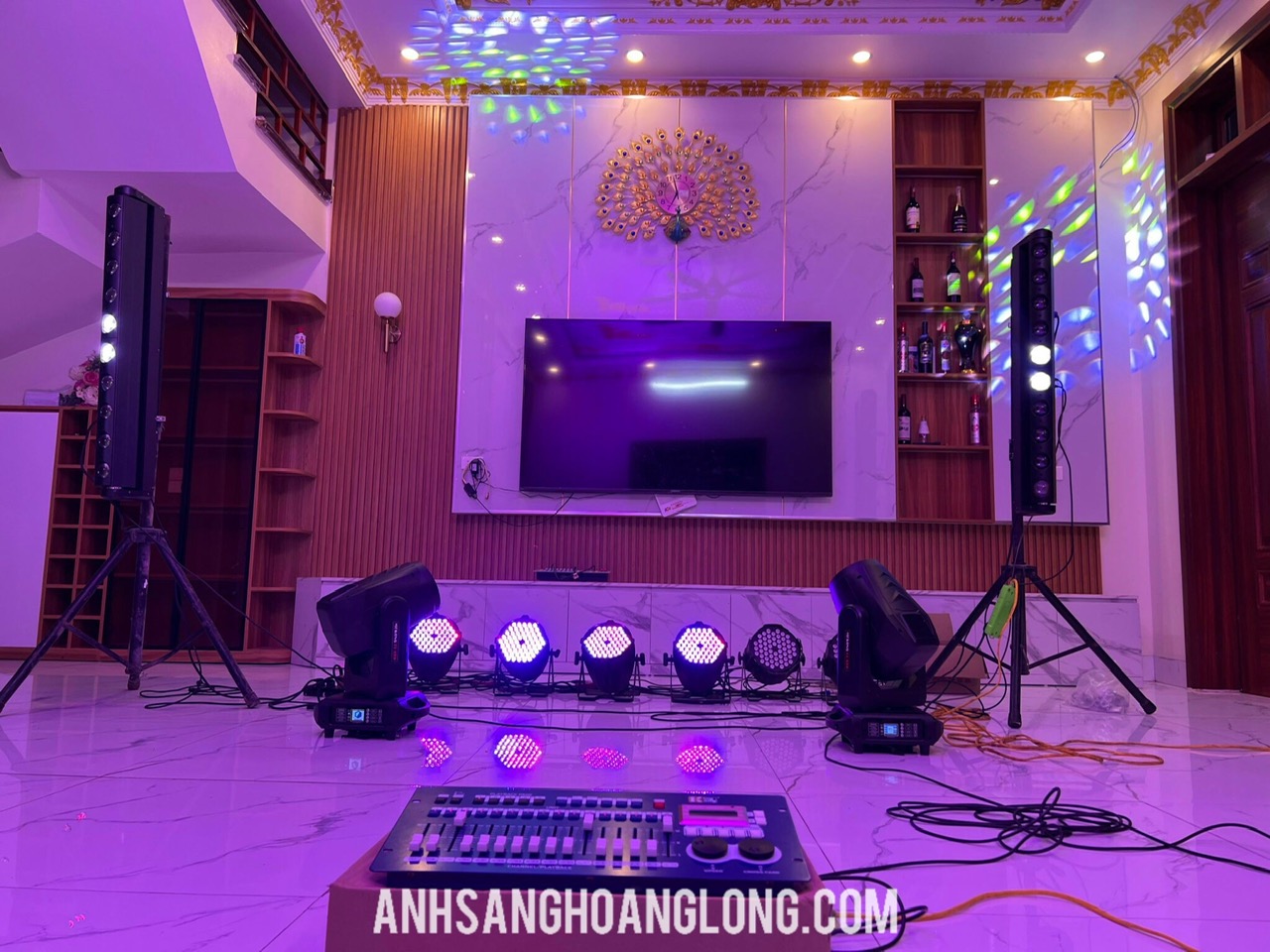 cấu hình đèn sân khấu đám cưới