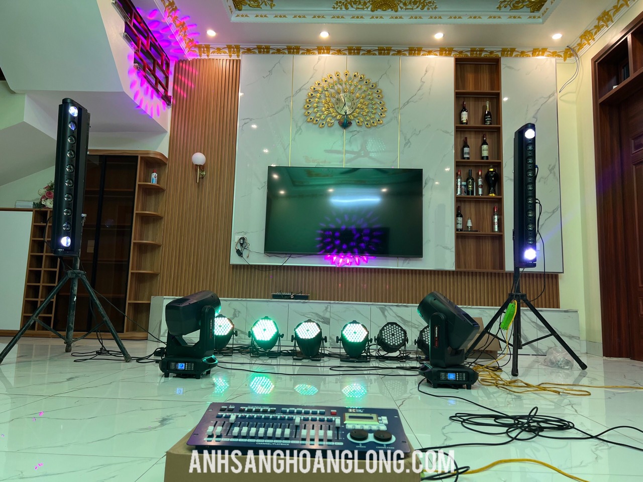 cấu hình đèn sân khấu đi làm đám cưới