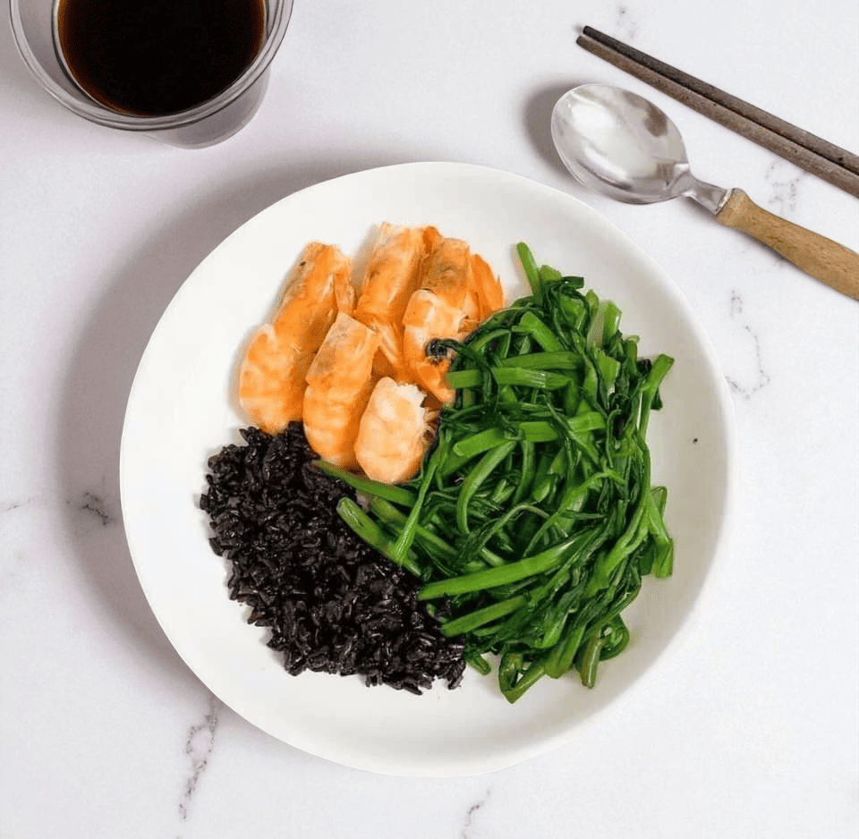 Cơm gạo lứt – Tôm hấp – Rau muống luộc