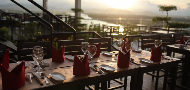 khách sạn Imperial Hotel Huế