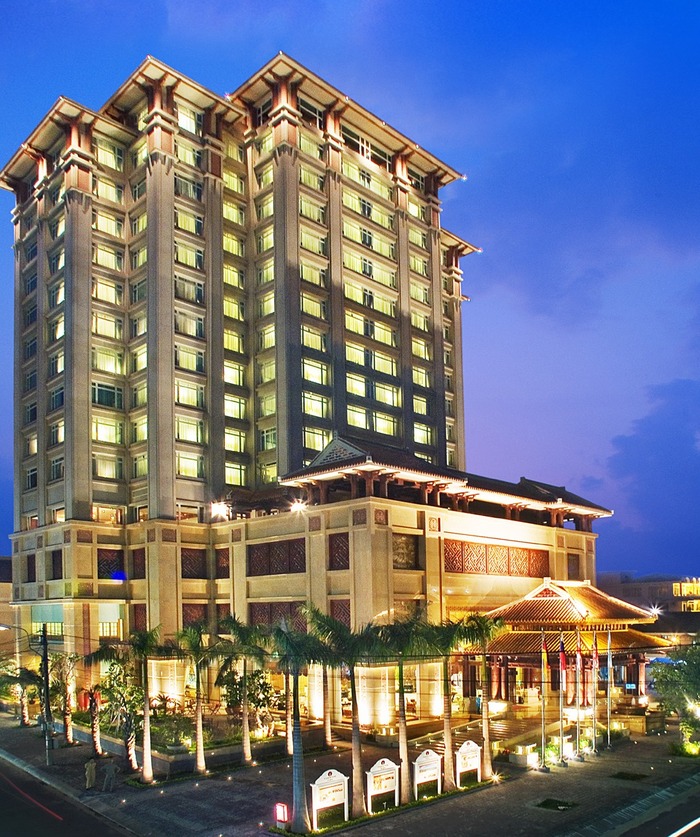 khách sạn Imperial Hotel Huế