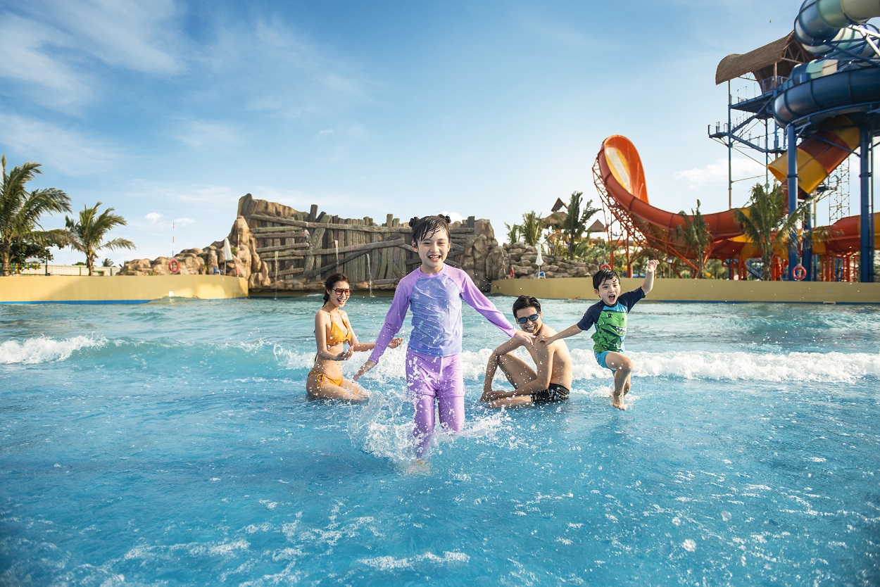 cập nhất giá vé vinwonders cửa hội mới nhất