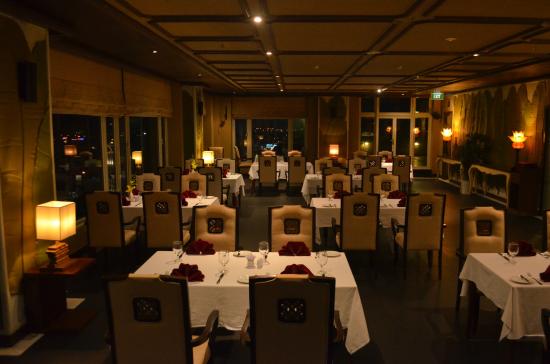 khách sạn Imperial Hotel Huế