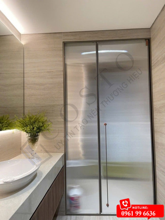 bảo trì vách kính phòng tắm