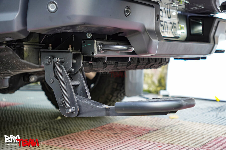 Bậc lên xuống thùng sau T-Step