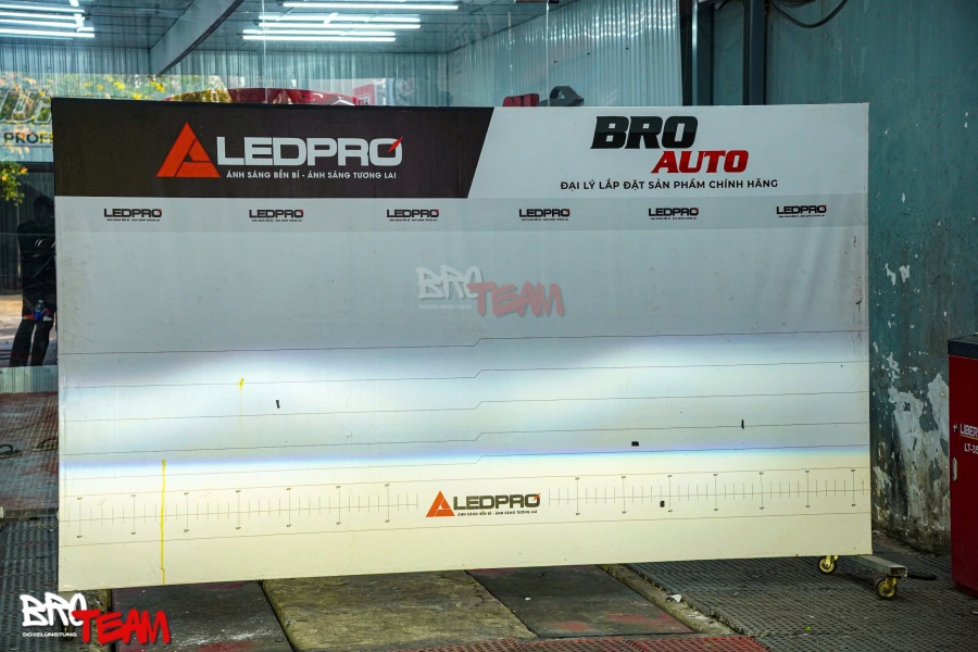 Bi gầm LED Laser A8