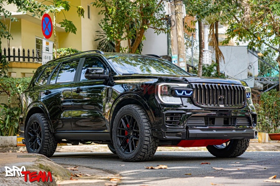 độ ngoại thất xe Ford Everest