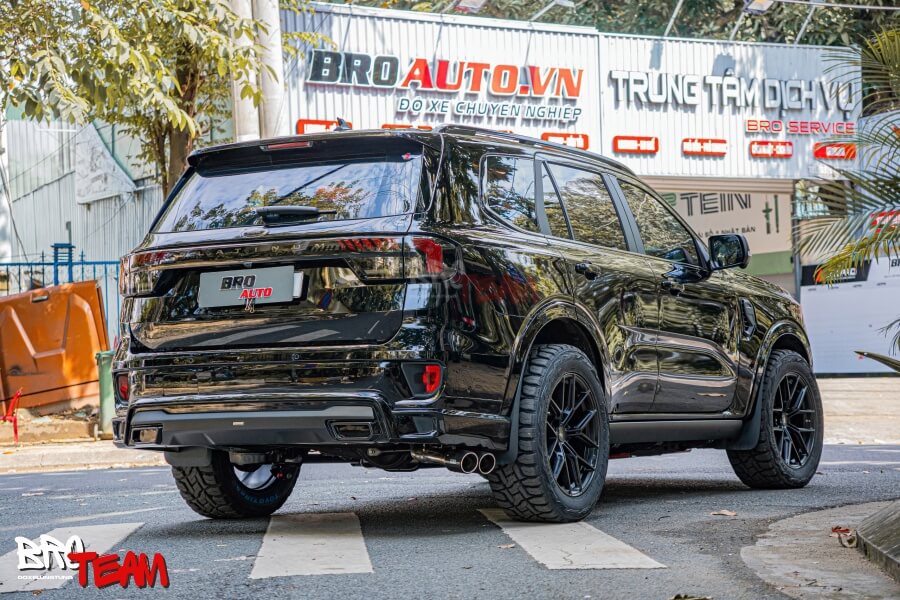 độ ngoại thất Everest