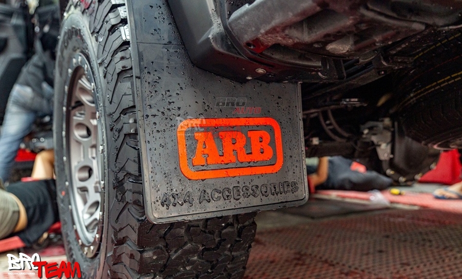 Bộ vè chắn bùn ARB cho Ford Ranger nhập Thái Lan