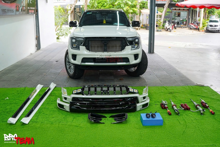 Bodykit AKC V1 Everest Thái Lan