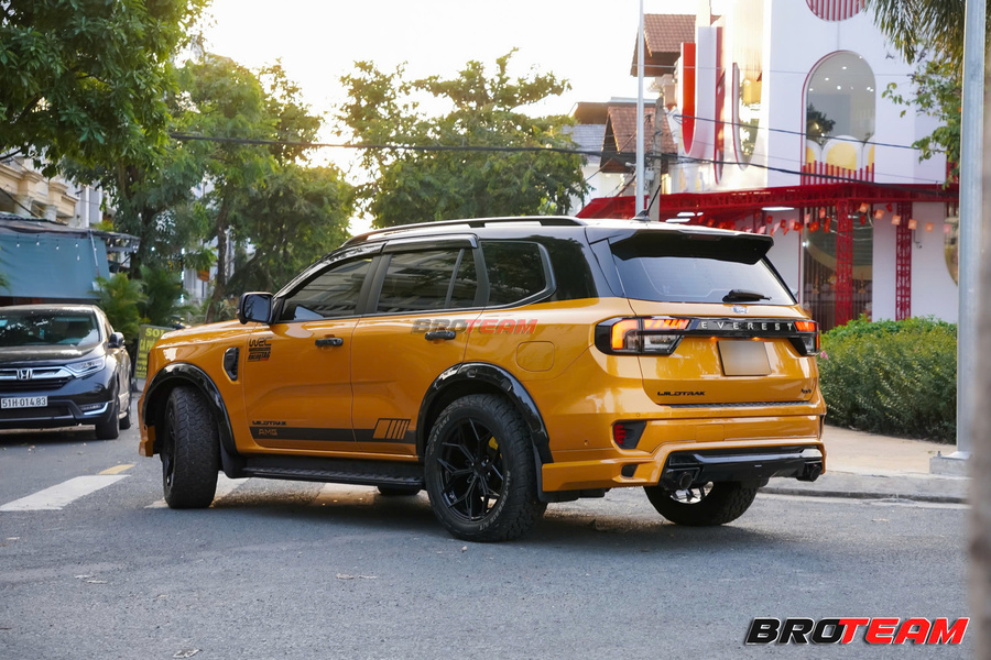 Body kit Victor Ford Everest bản Wildtrak