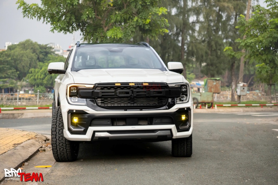 Body Kit AKC V2 Thái Lan cho Ford Everest