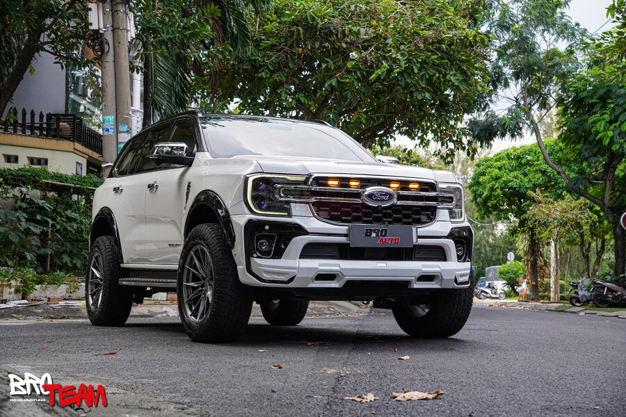 Bodykit Victor cho xe Ford Everest Thái Lan mẫu V2