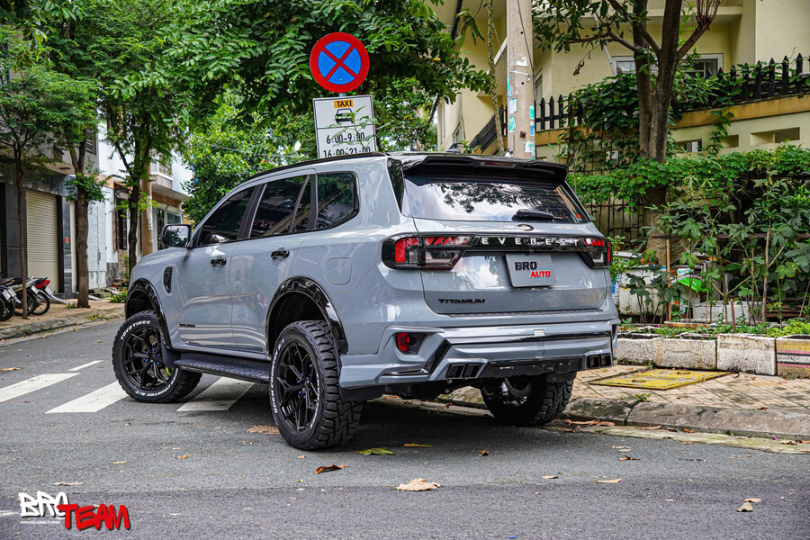 phụ kiện xe ford everest đẹp
