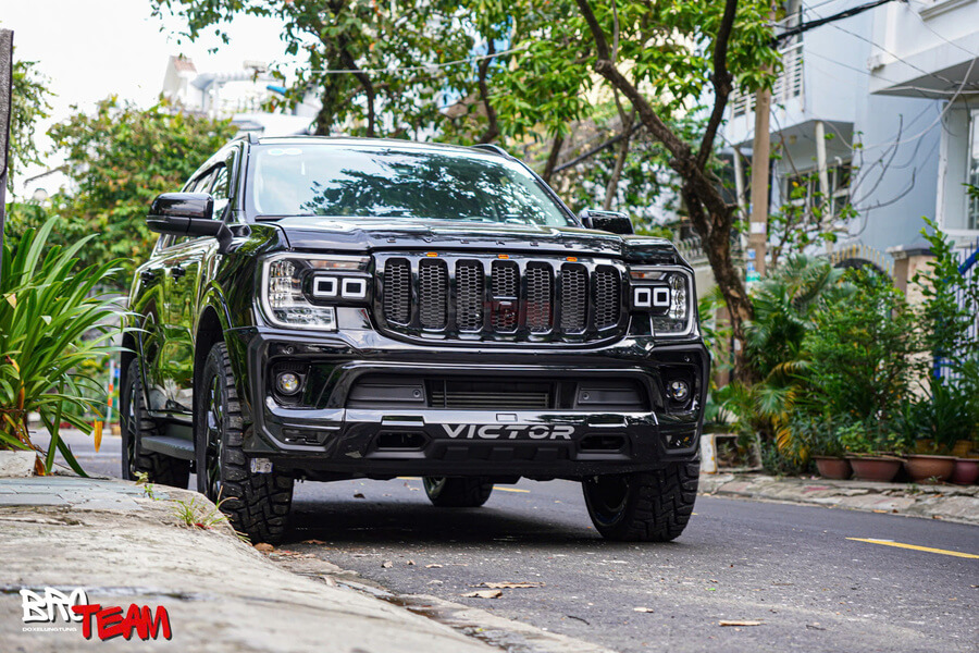 Bodykit Victor Thái Lan mẫu calang JEEP cho xe Ford Everest