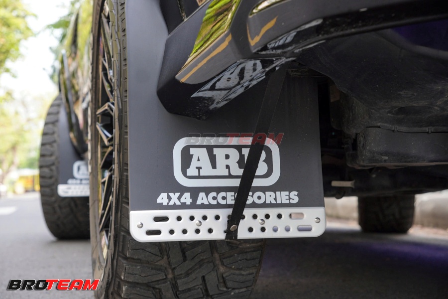 vè chắn bùn Ford Everest Platinum