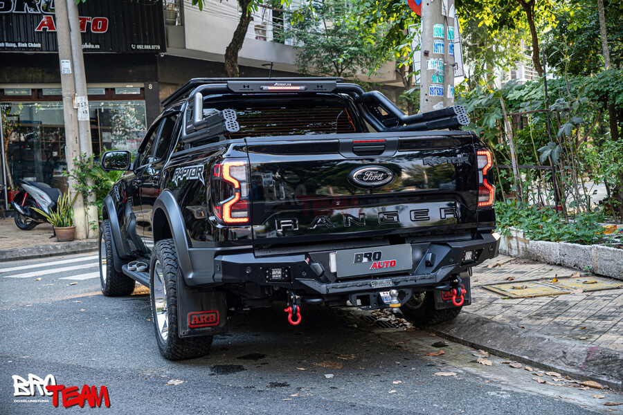 Chắn bùn cho Ranger Raptor 2023+ chữ ARB Đỏ