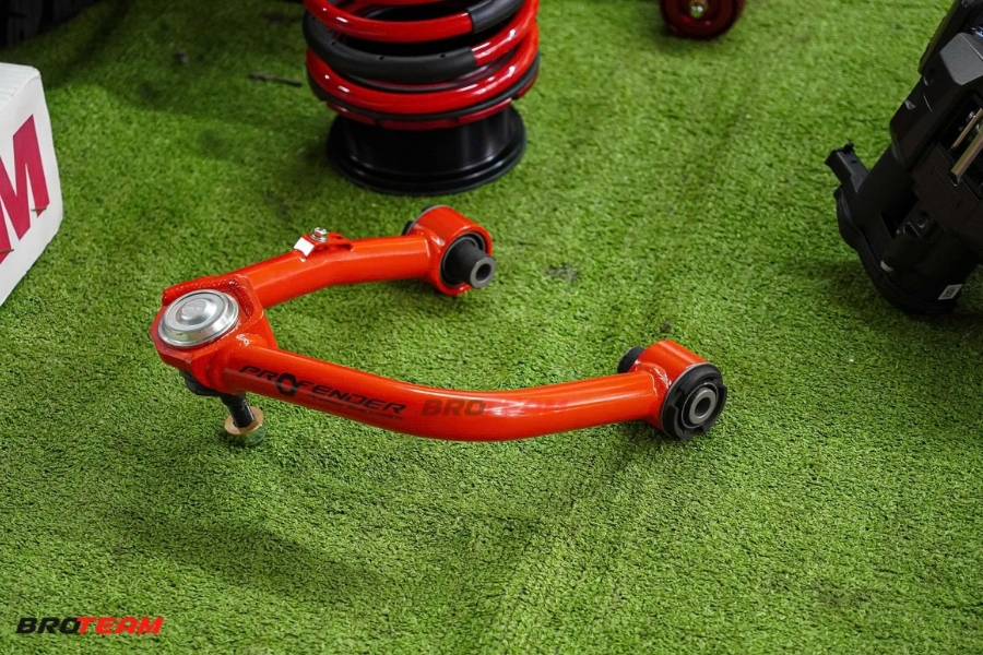 Chi tiết cảng và phụ kiện lắp đặt hệ thống treo PROFENDER Màu Đỏ